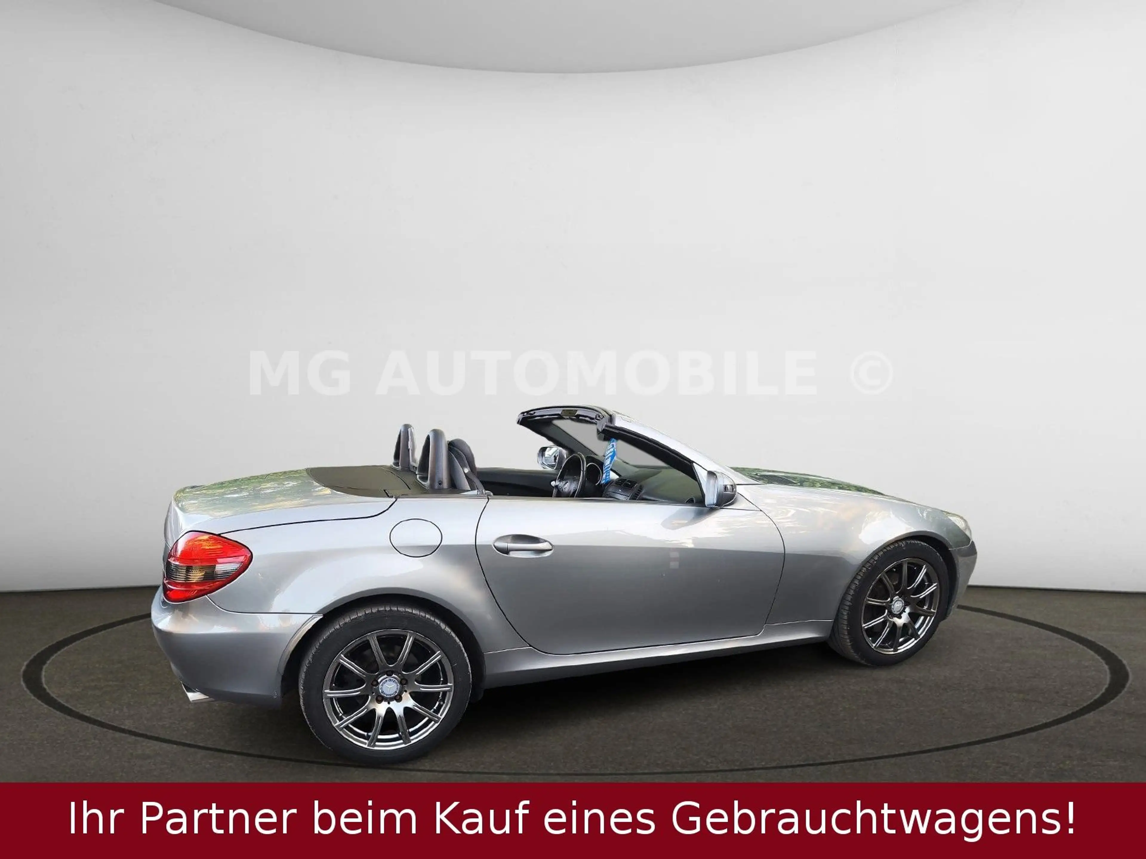 Mercedes-Benz SLK 200 Kompressor 2.Hd Airscarf Bi-Xenon Aut. — photo 7