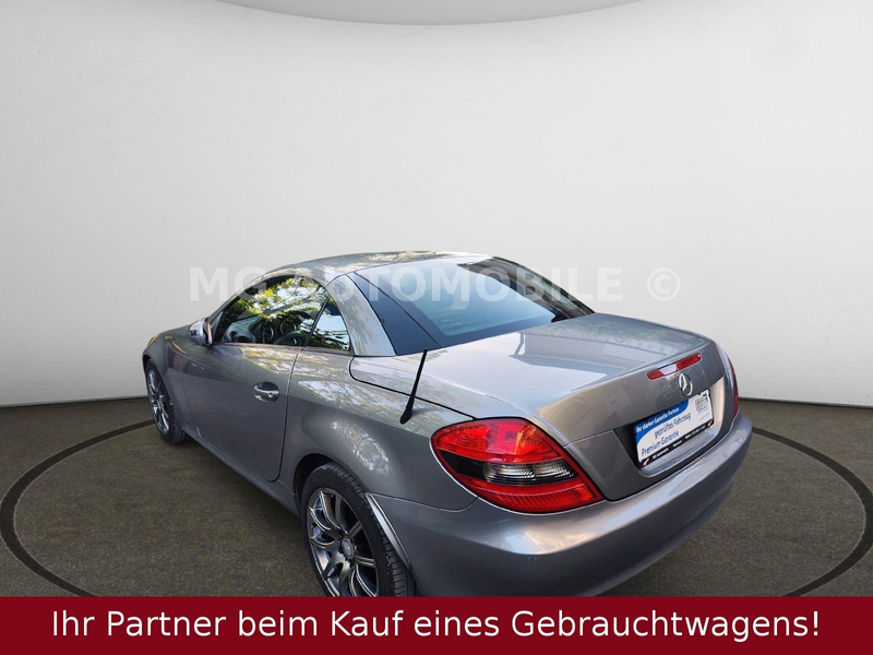 Mercedes-Benz SLK 200 Kompressor 2.Hd Airscarf Bi-Xenon Aut. — photo 9