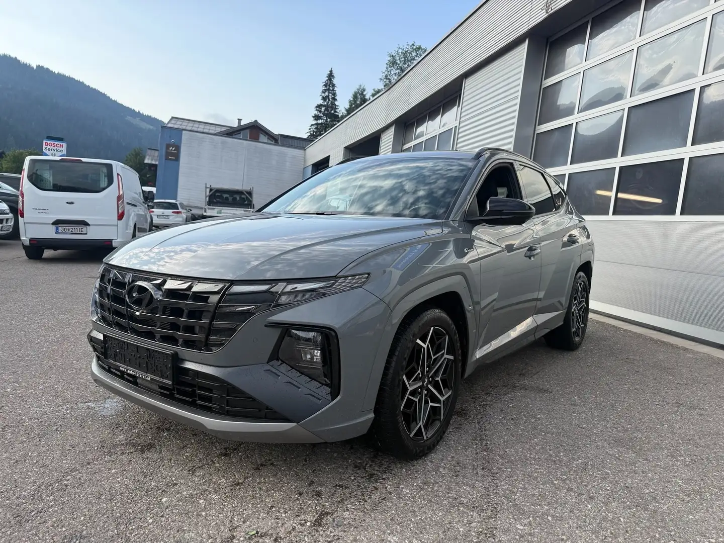 Hyundai TUCSON N-LINE 4x4 Automatik Grau - 2