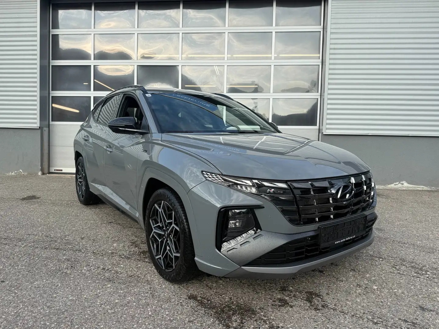 Hyundai TUCSON N-LINE 4x4 Automatik Grau - 1