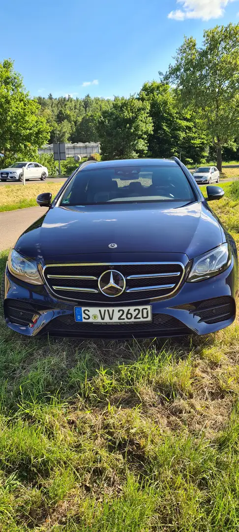 Mercedes-Benz E 450 E 450 4Matic T 9G-TRONIC AMG Line Bleu - 1