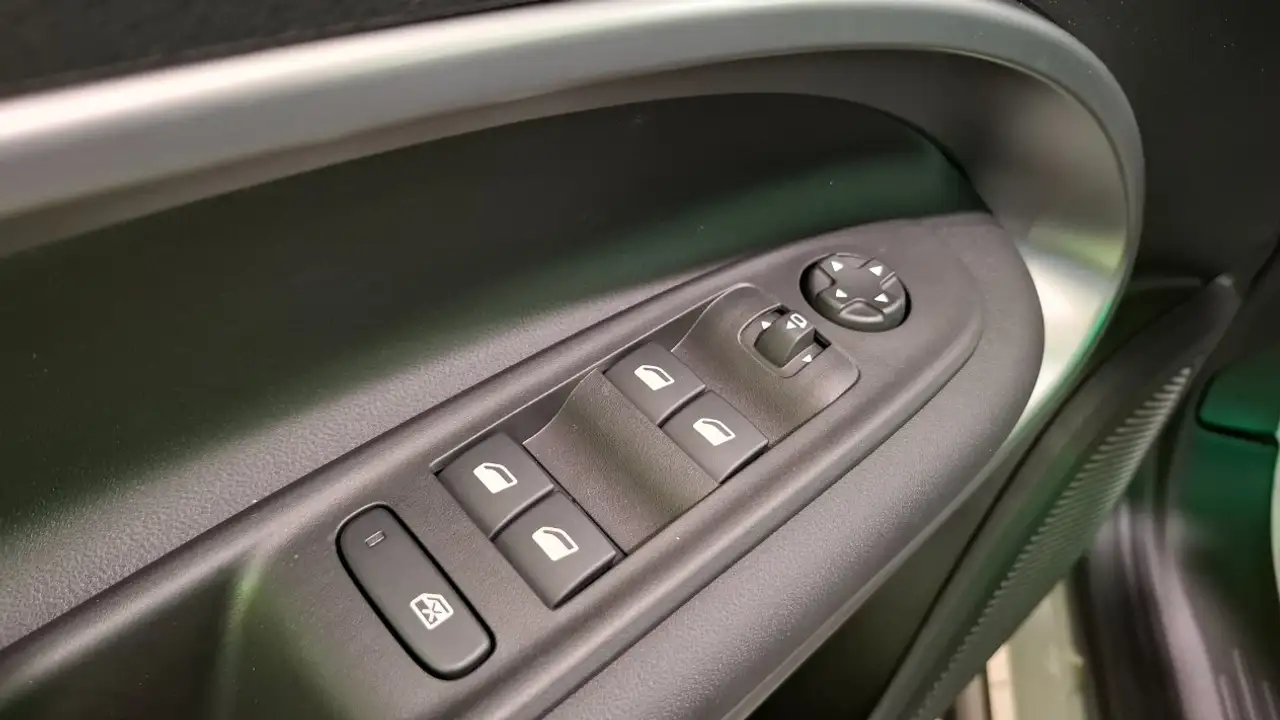 Jeep Avenger 2026 — фото 11