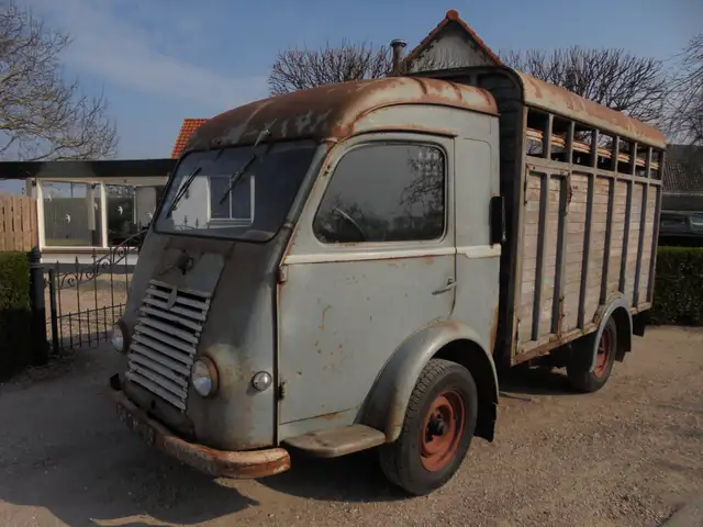 Renault Voltigeur 1960 Benzine **SCHUURVONDST**FOODTRUCK**