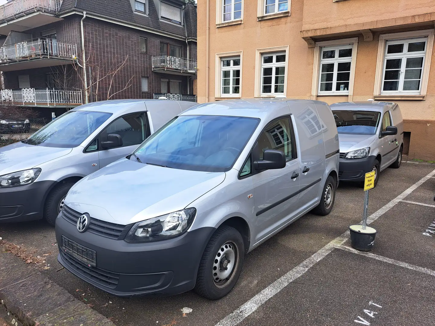 Volkswagen Caddy Kasten Essen auf Räder, Gris - 1