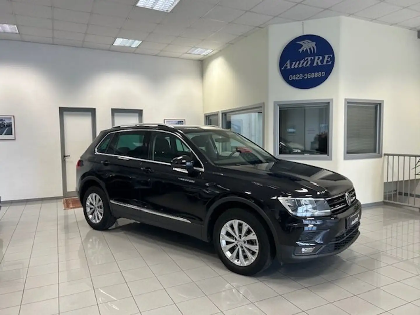 Volkswagen Tiguan 2.0 tdi Advanced 150cv dsg 4 MOTION Schwarz - 1