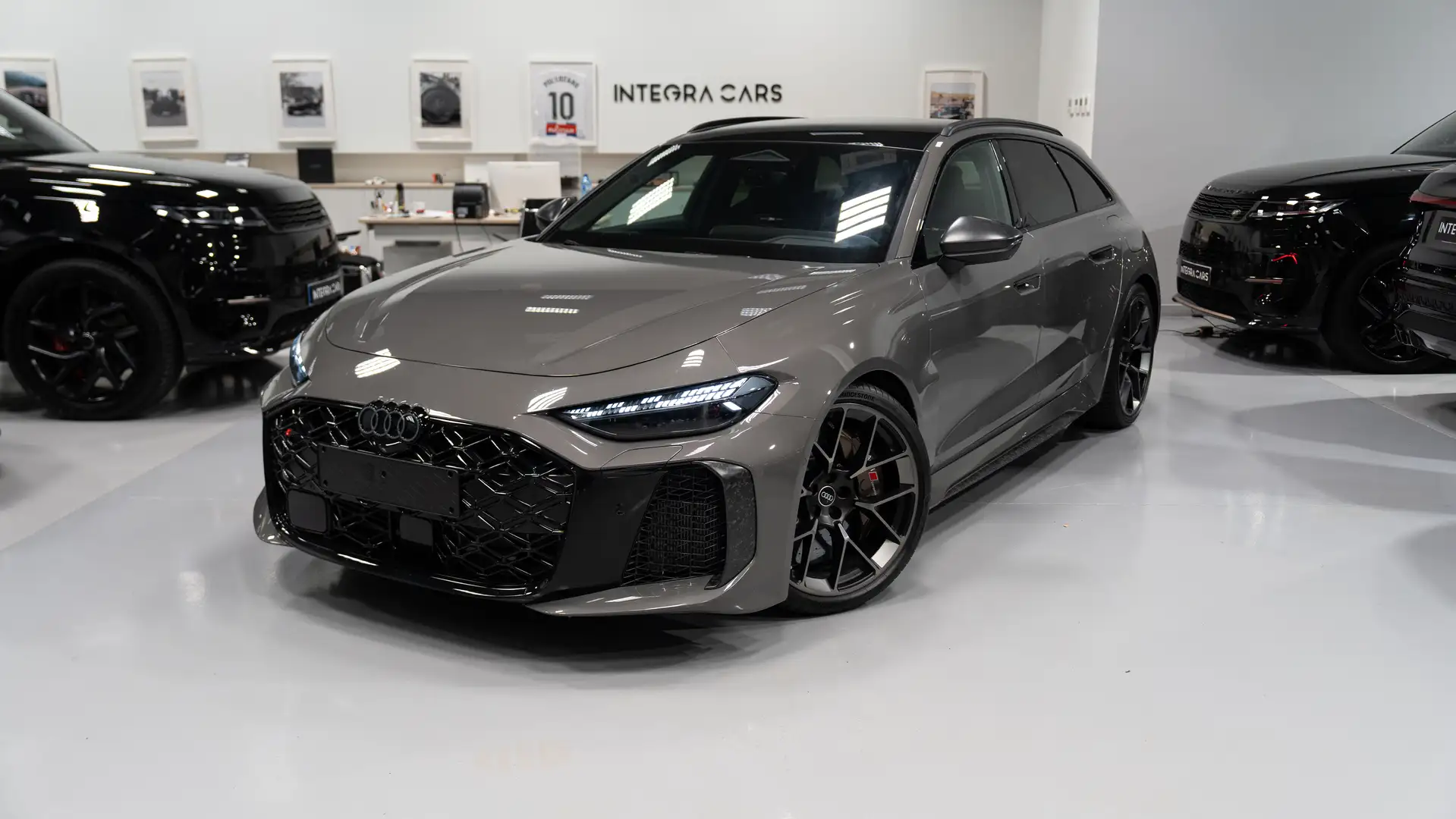 Audi RS5 Avant TFSI e-hybrid Tiptronic 470kW Gris - 1