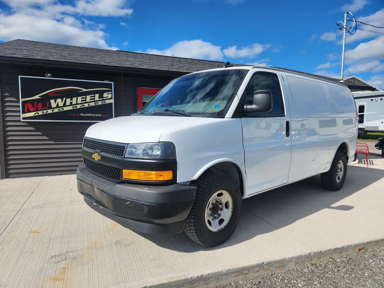 2022 Chevrolet Express 2500