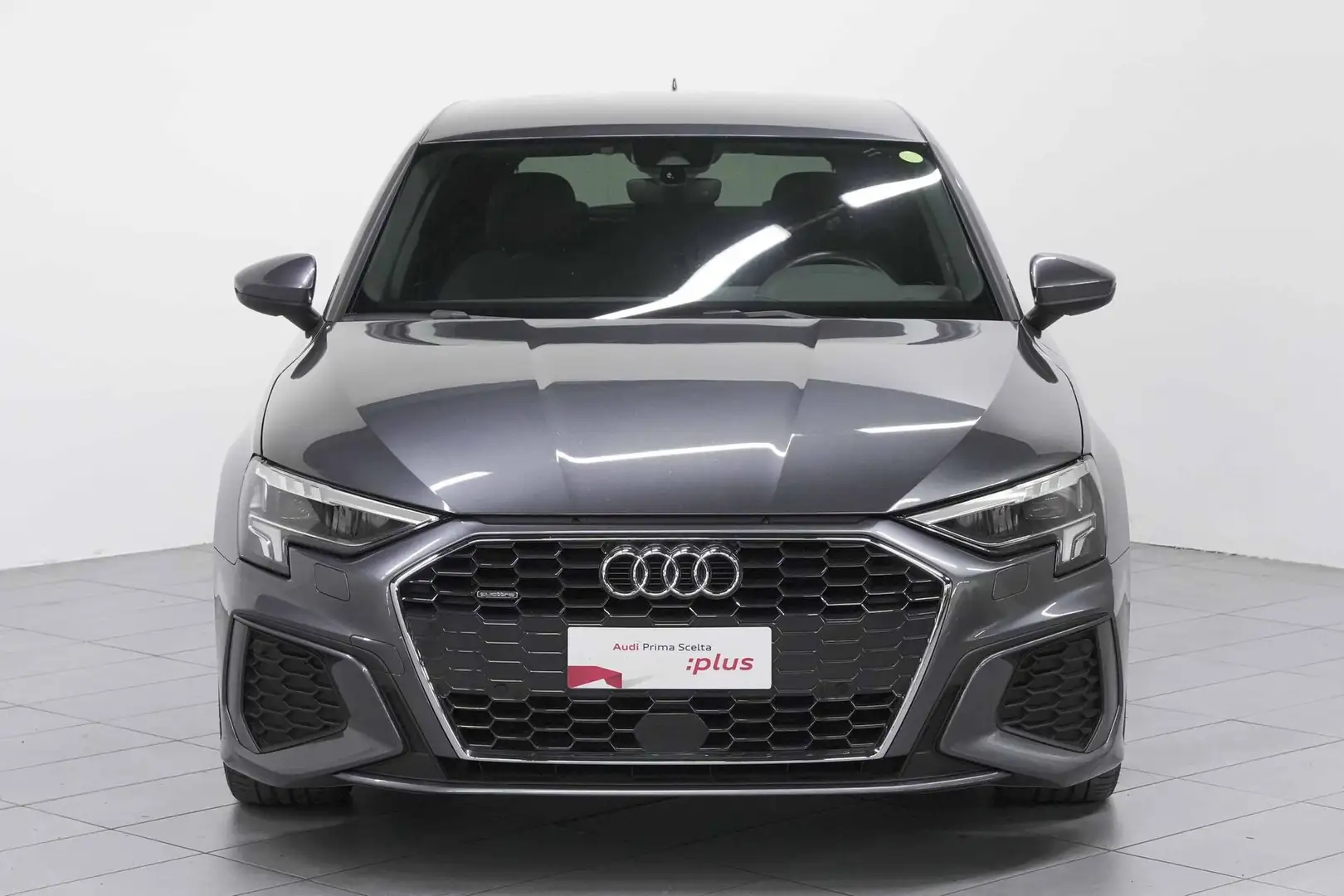 Audi A3 Sportback 2.0 TFSI Stronic Sline quattro Gris - 2