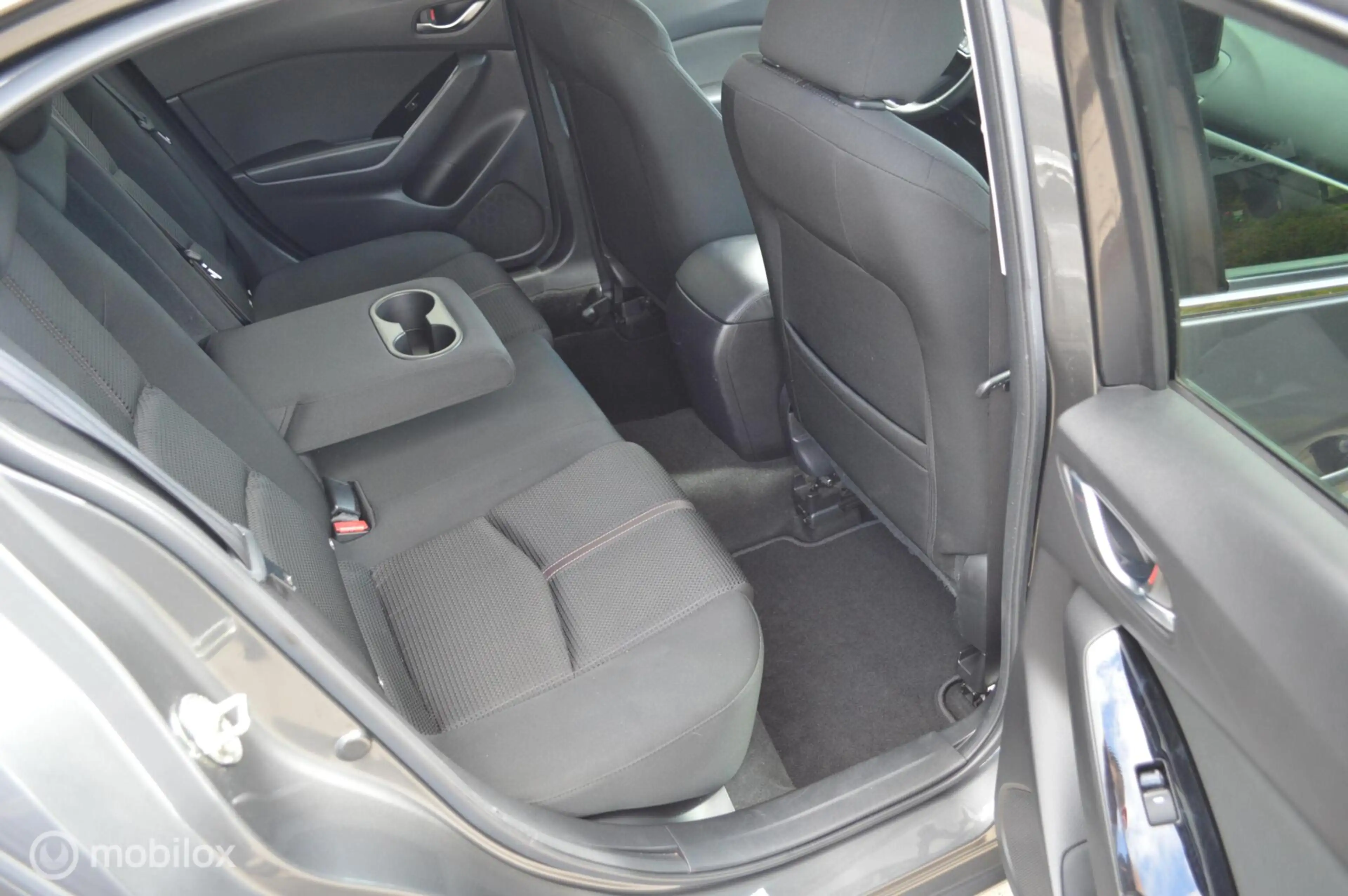 Mazda 3 2.0 SkyActiv-G 120 GT-M — photo 13