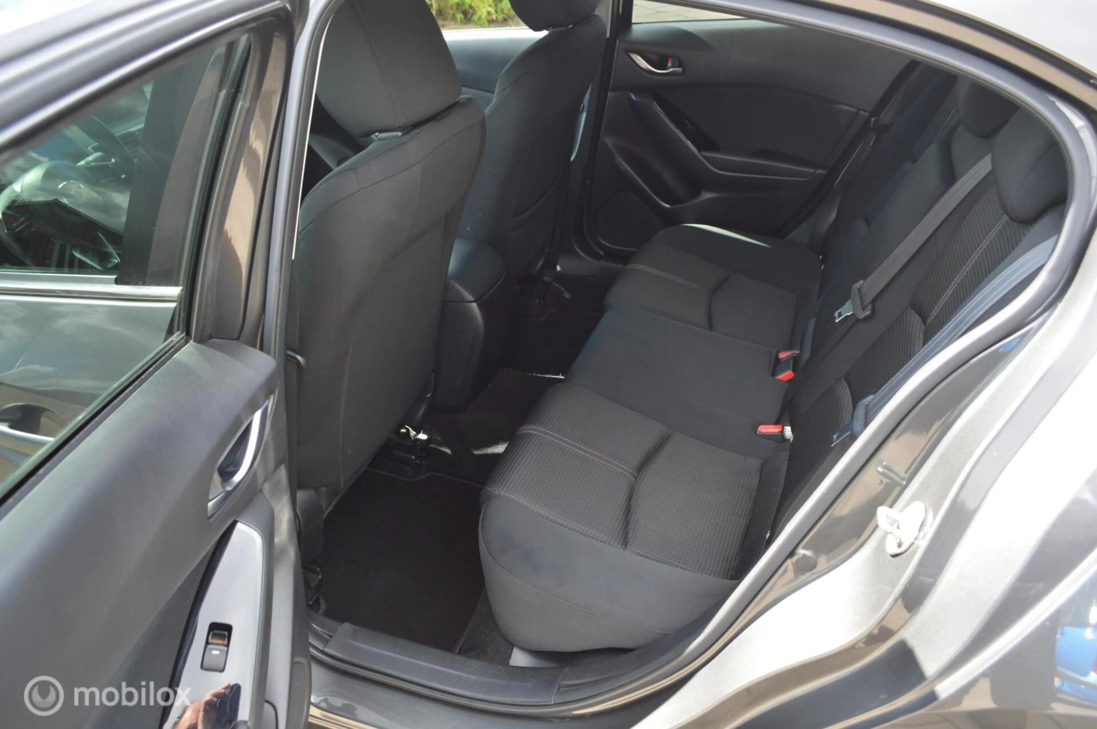 Mazda 3 2.0 SkyActiv-G 120 GT-M — photo 5