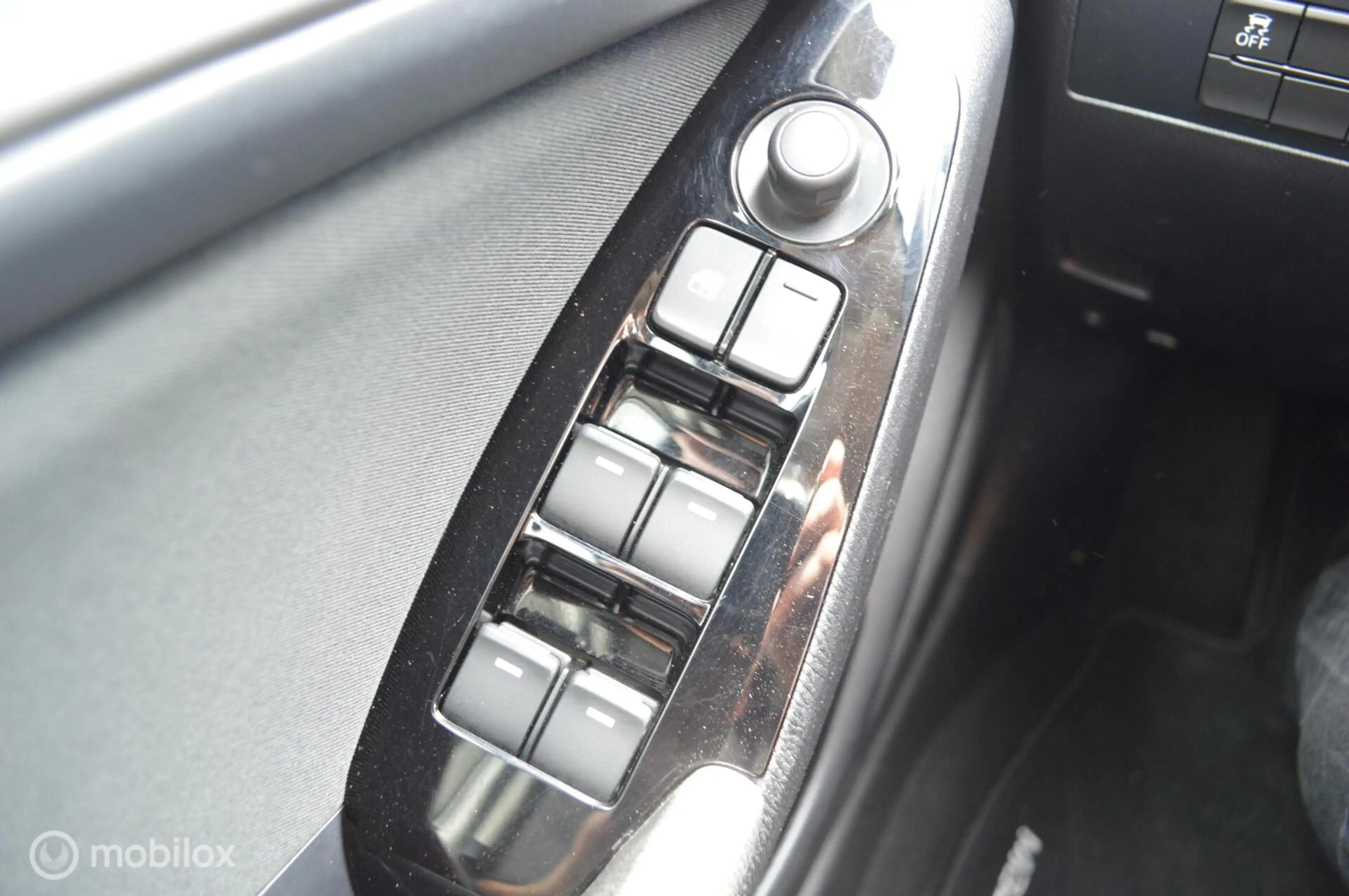 Mazda 3 2.0 SkyActiv-G 120 GT-M — photo 14