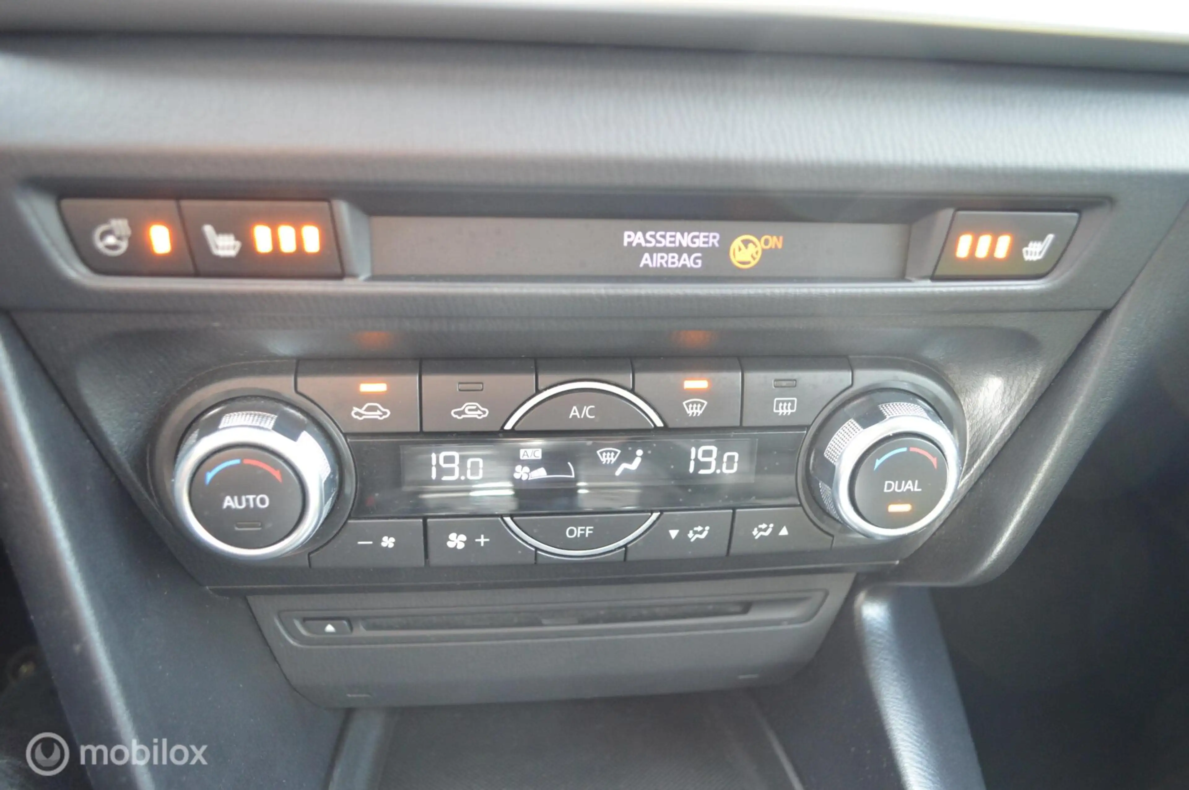 Mazda 3 2.0 SkyActiv-G 120 GT-M — photo 20