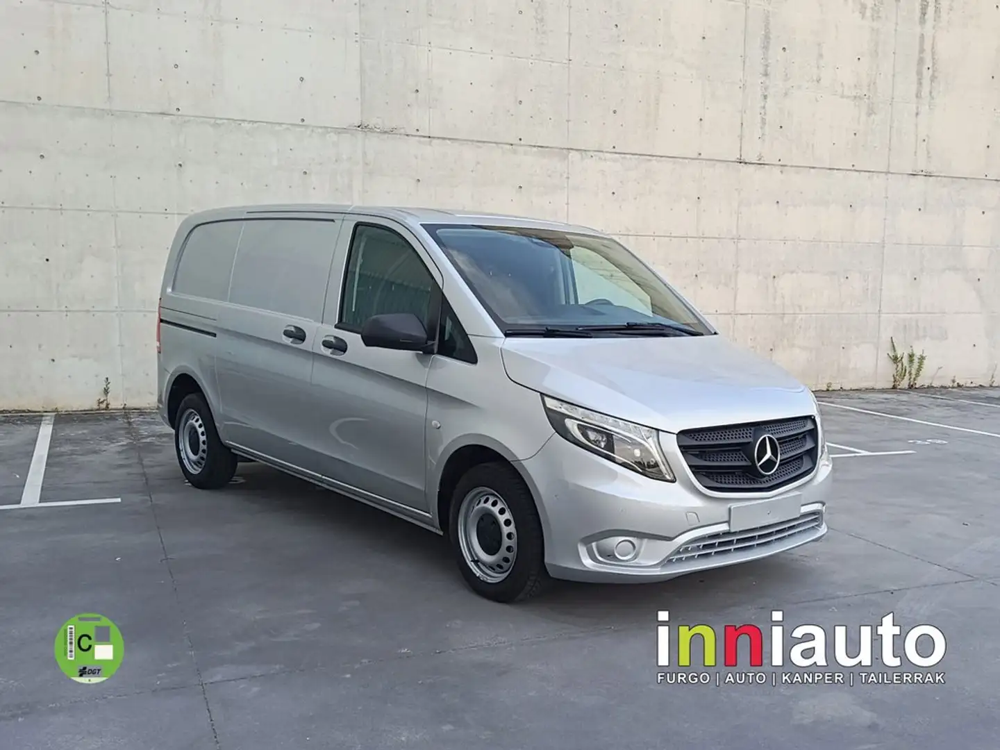 Mercedes-Benz Vito 114CDI 136cv Gris - 1