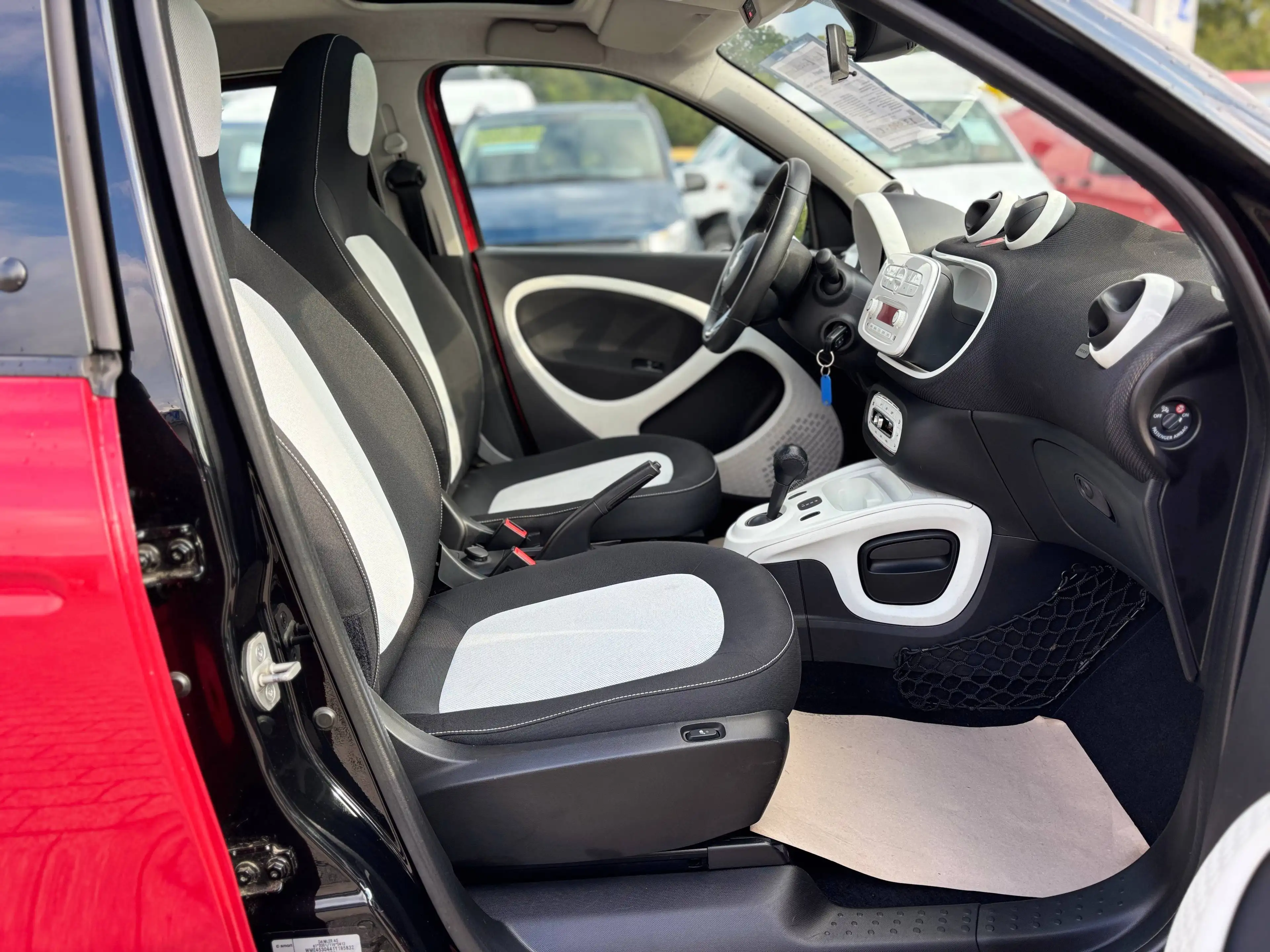 smart forFour ForFour Automatik Passion Turbo 66 kW PDC LED — photo 9
