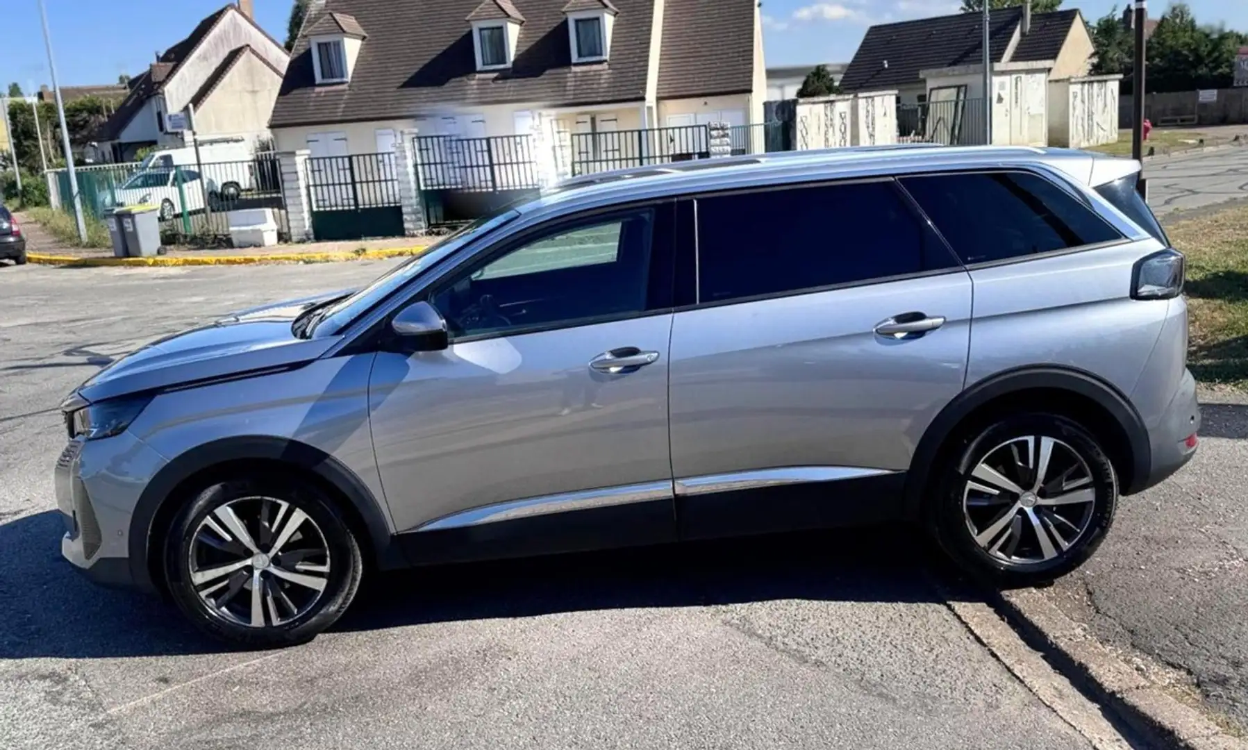 Peugeot 5008 Allure Pack 1.5 HDi 130CV BVA8 7PL ENTRETIEN A JOU Gris - 2