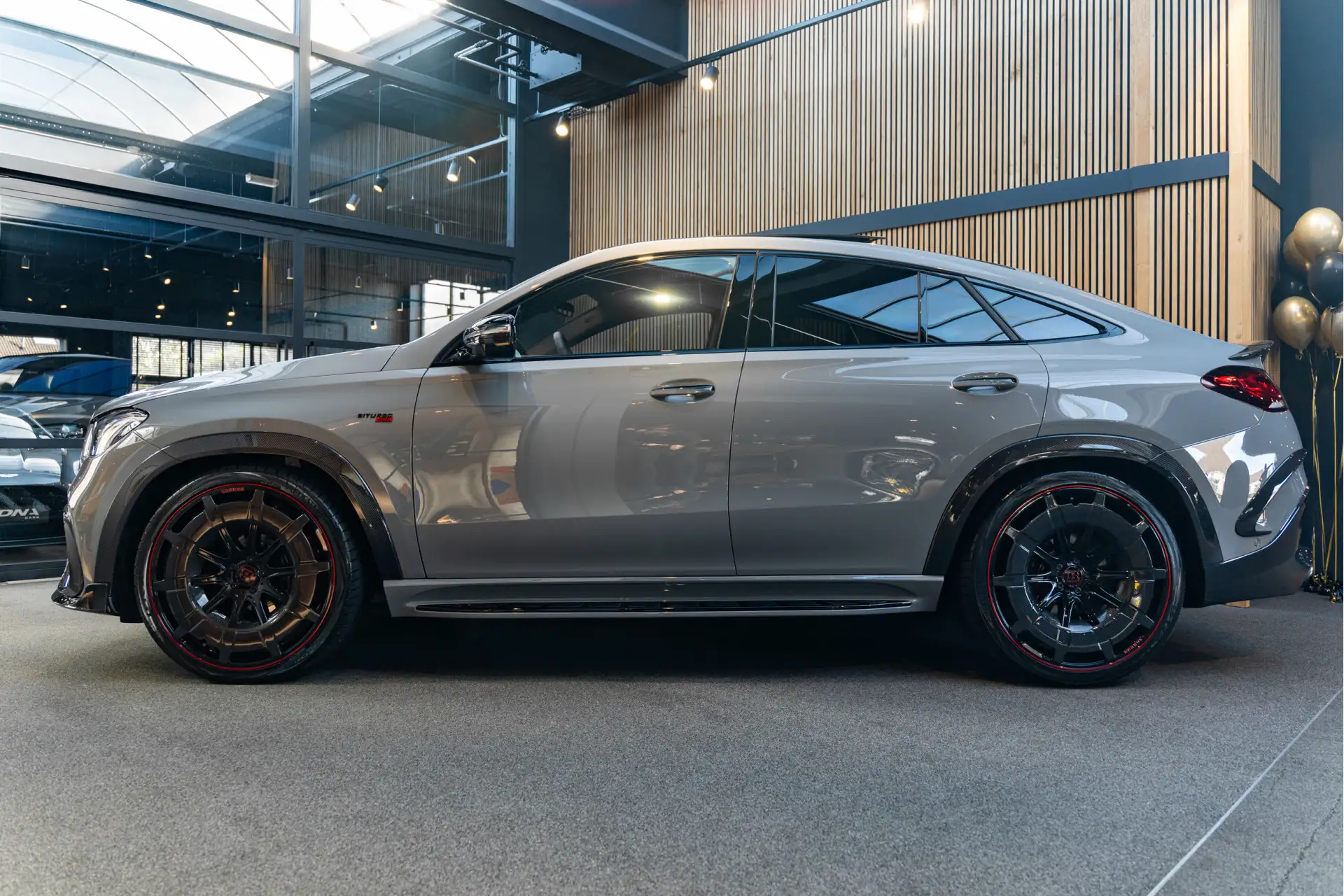 벤츠 GLE-클래스 63 AMG S 2024 회색 사진 3