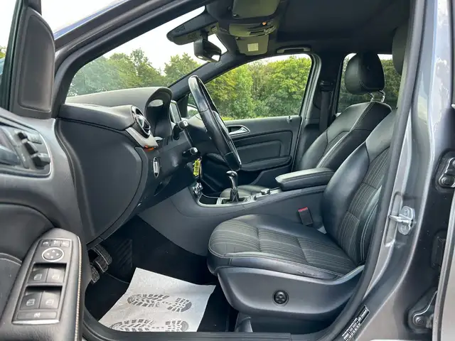 Mercedes-Benz B-Class view 10