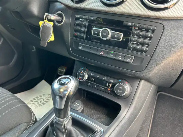 Mercedes-Benz B-Class view 27