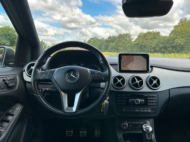 Mercedes-Benz B-Class view 19
