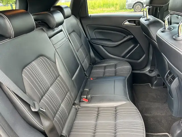 Mercedes-Benz B-Class view 21