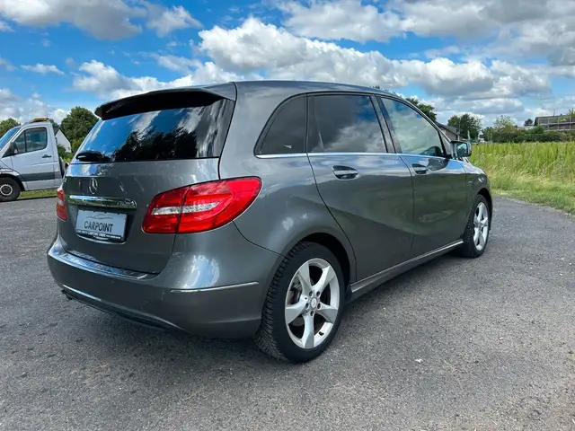Mercedes-Benz B-Class view 5
