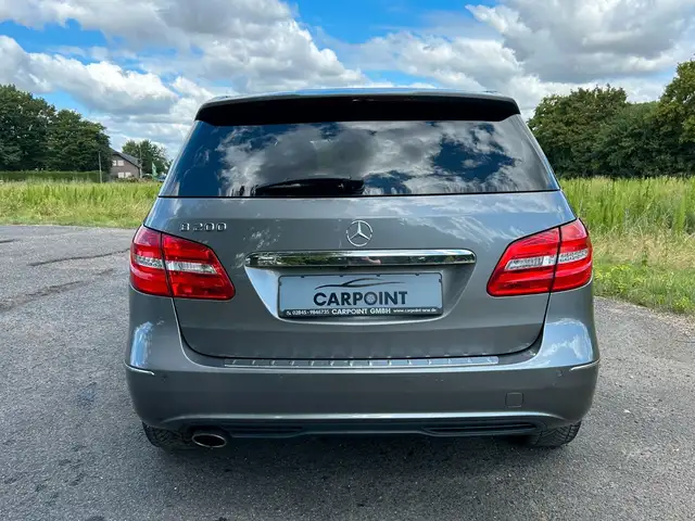 Mercedes-Benz B-Class view 4