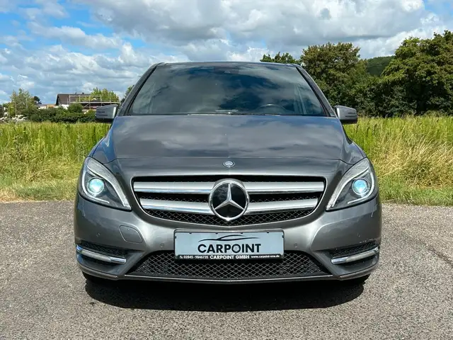 Mercedes-Benz B-Class view 8