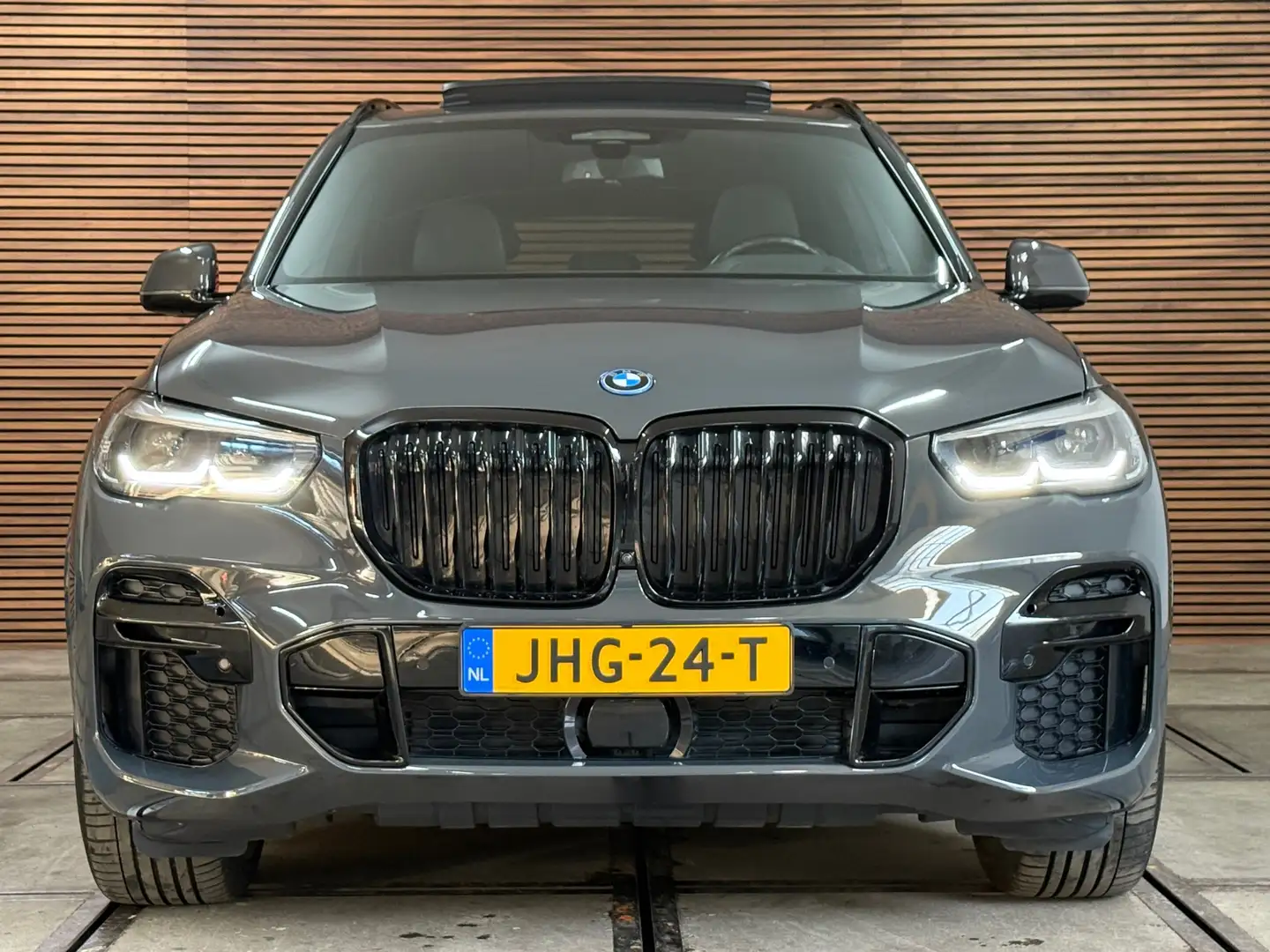 BMW X5 XDrive45e High Executive M-Sport | 360° Camera | L Grijs - 2