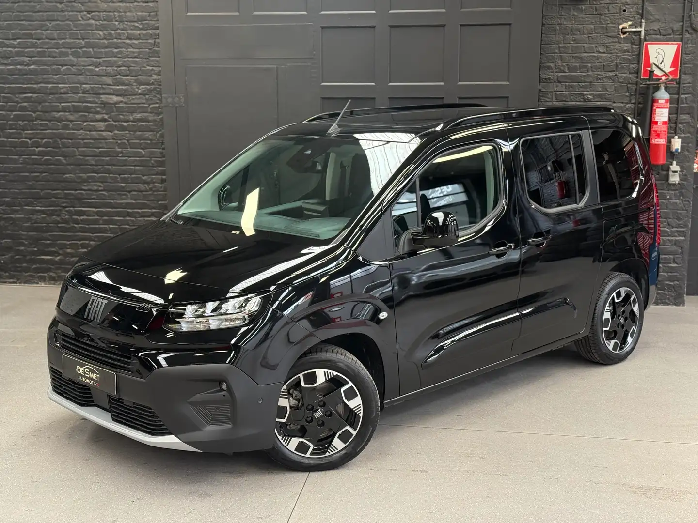 Fiat Doblo 1.2 benzine 110pk #nieuw #10km Zwart - 1