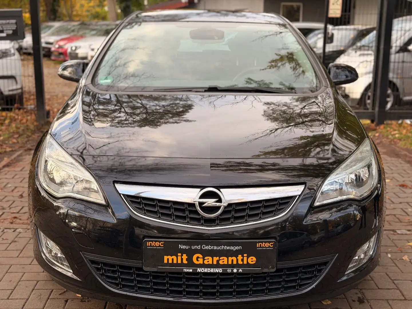 Opel Astra 1.4 eco Sportsitze,Tüv&Service,1.Hand Schwarz - 1