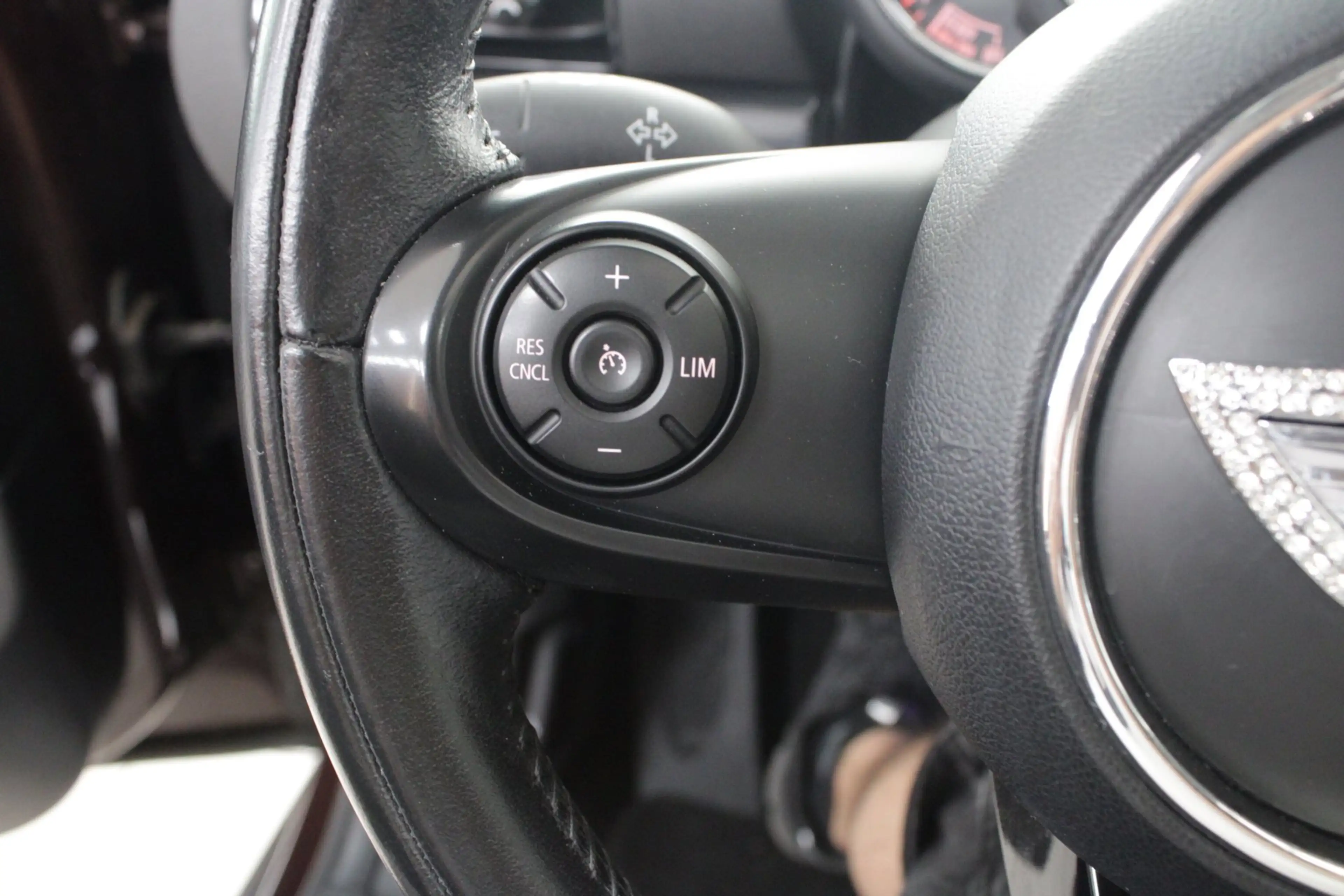 MINI One Clubman 1.5 Chili Serious Business | Airco | Pano | Carpla — photo 14
