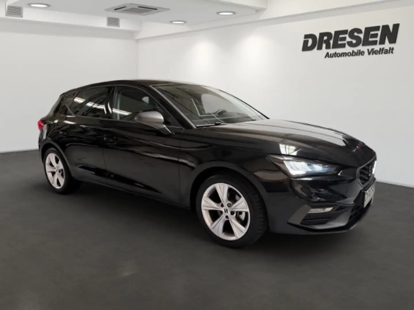 SEAT Leon 1.5 TSI FR Navi+Sitzheizung+Apple CarPlay+DAB Schwarz - 2