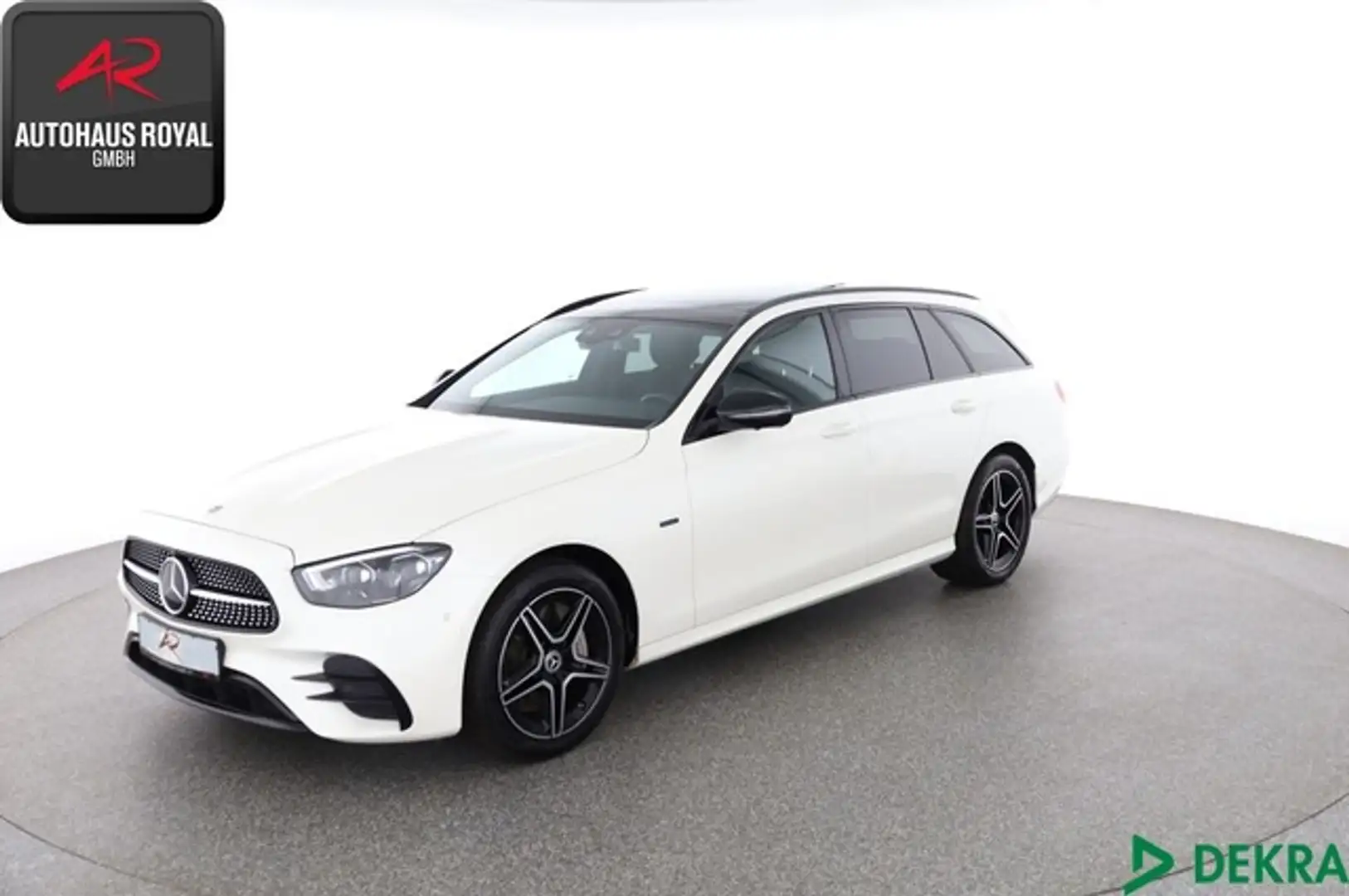 Mercedes-Benz E 300 e T 3x AMG DESIGNO MULTIBEAM,360GRAD,PANO Weiß - 1