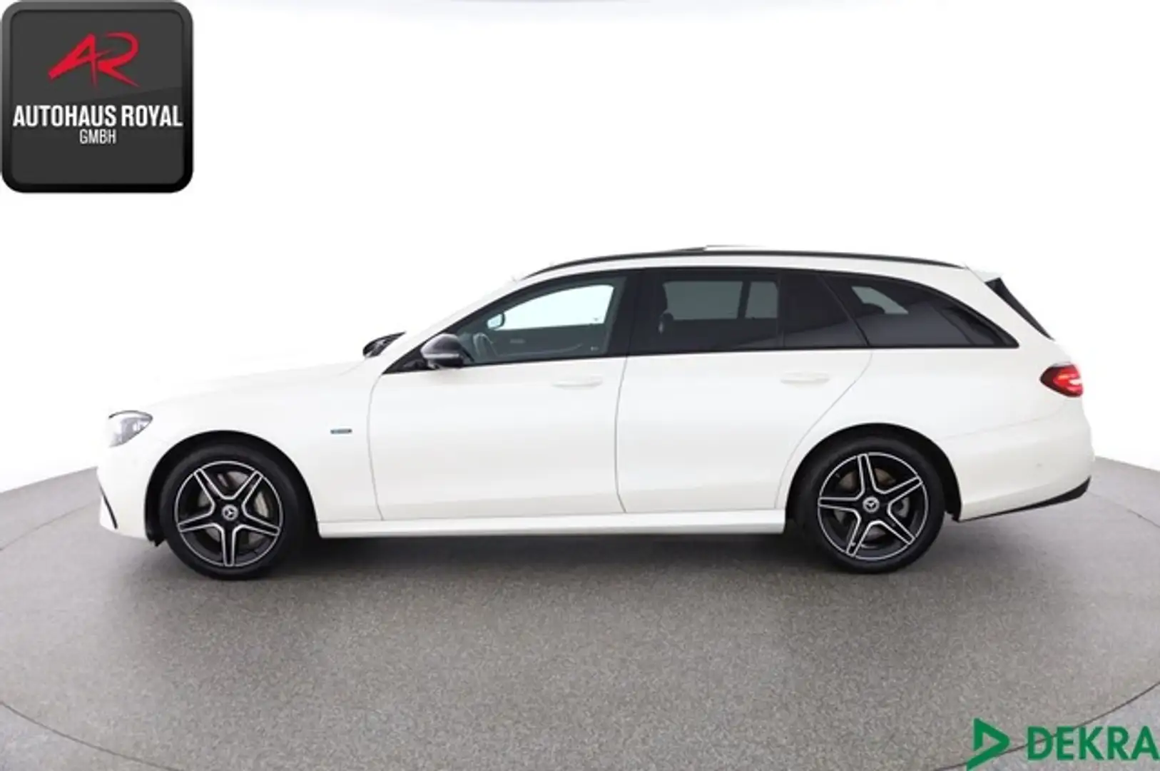 Mercedes-Benz E 300 e T 3x AMG DESIGNO MULTIBEAM,360GRAD,PANO Weiß - 2