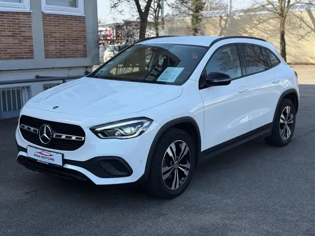 Mercedes-Benz GLA 180 Progressive Business LED Night-Paket LED