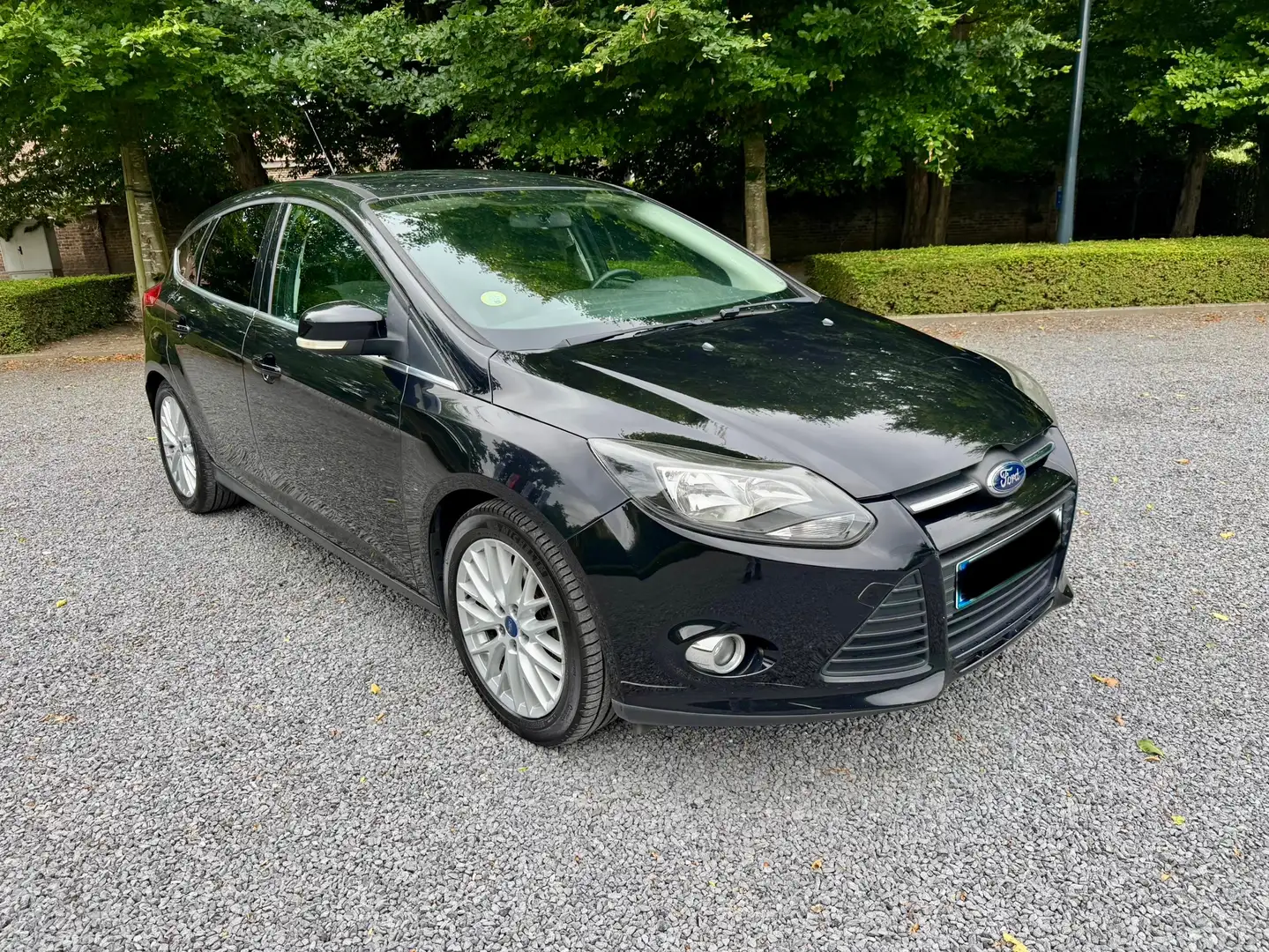 Ford Focus 1.6 TDCi Titanium Airco 95pk Euro5 Noir - 2