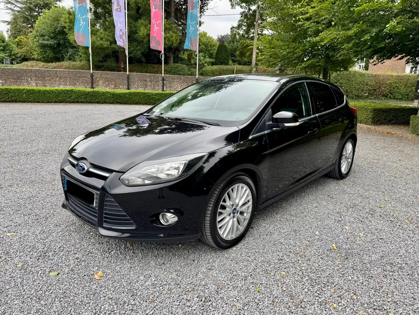 Ford Focus 1.6 TDCi Titanium Airco 95pk Euro5 Noir - 1