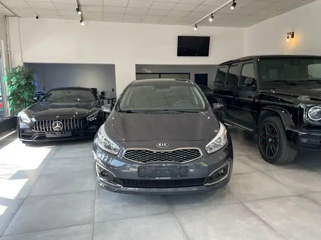 Kia Ceed / cee'd Klima/Inspektion+TÜV NEU/Garantie