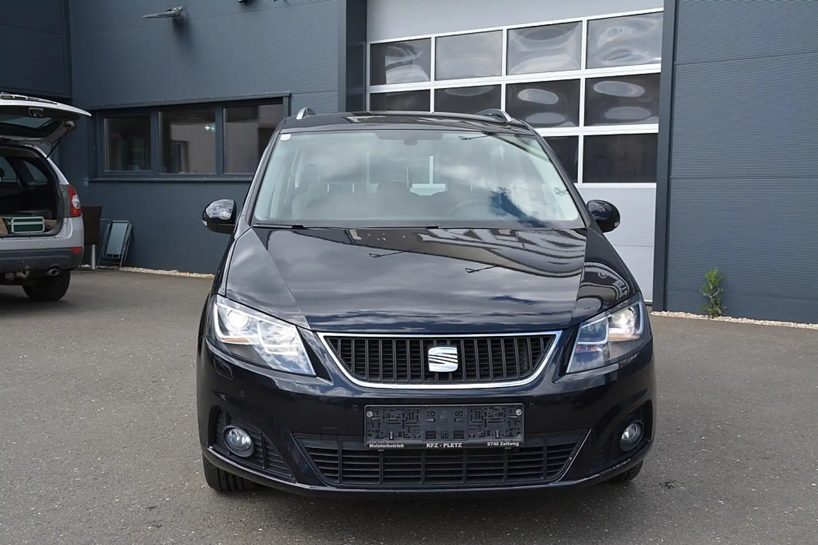 SEAT Alhambra Executive 2,0 TDI CR DSG TEMP XEN NAVI PDC RÜFK SH Noir - 2