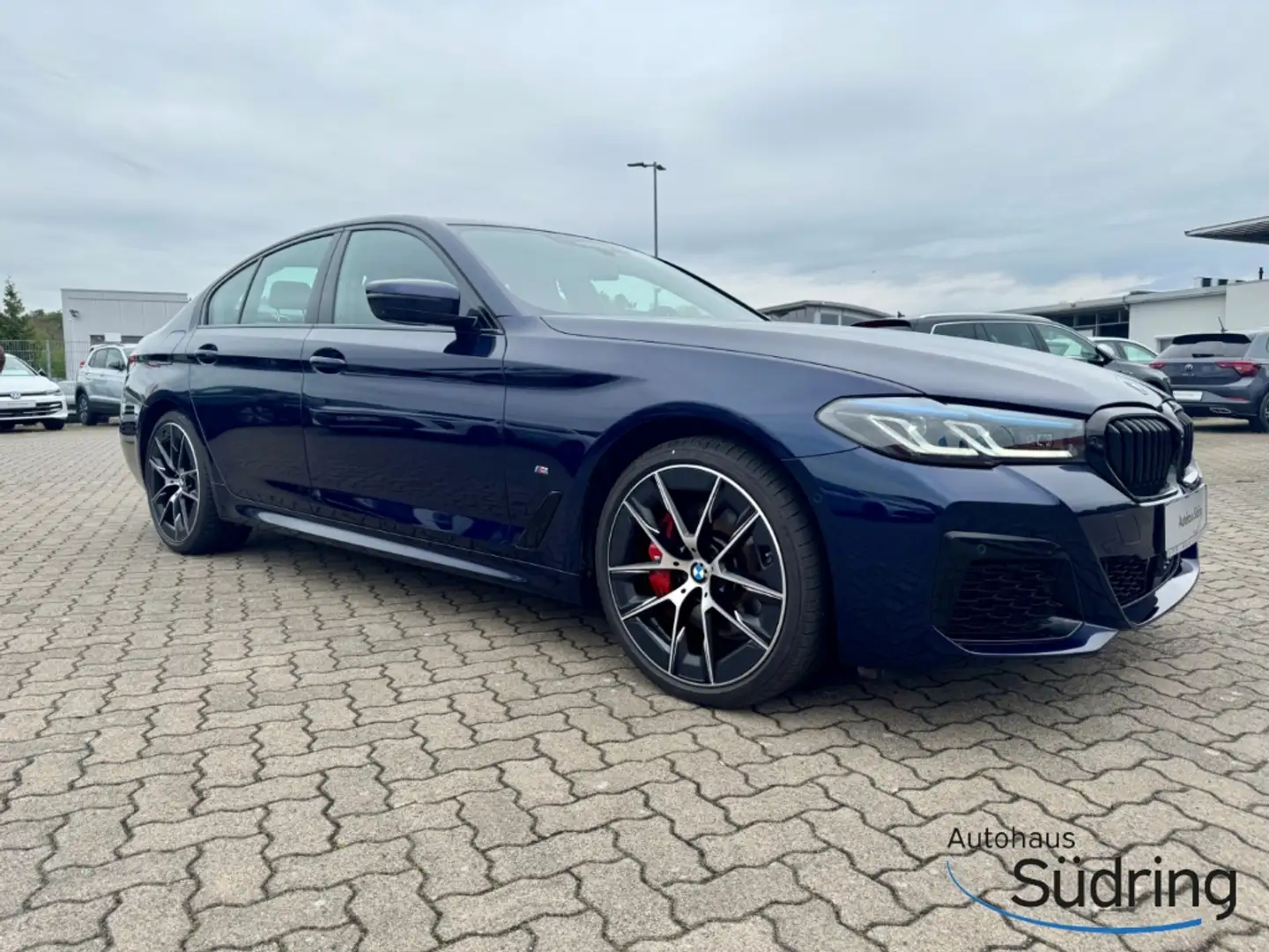 BMW 530 e M Sport Edition Automatik HUD Navi Leder Blau - 2