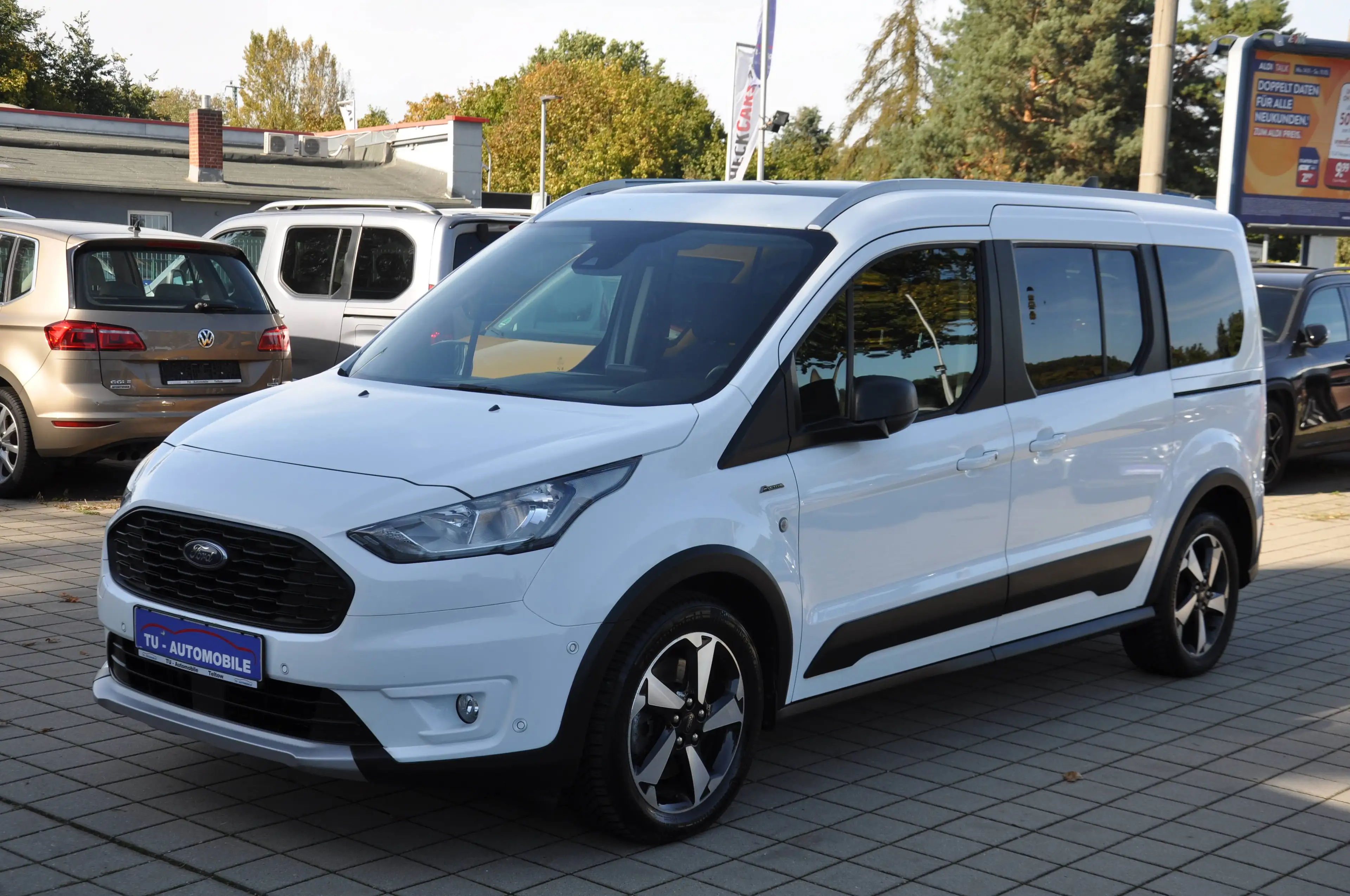Ford Grand Tourneo Grand Tourneo Connect 1.5 TDCi Active. AHK-PANO-NA — photo 3