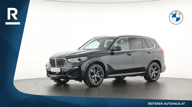BMW X5 view 3