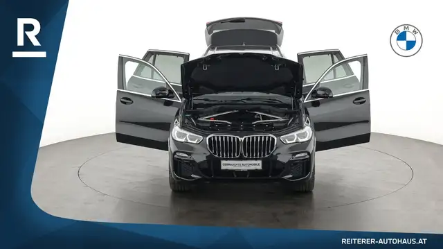 BMW X5 view 8