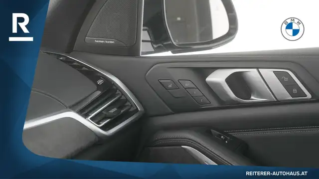 BMW X5 view 24