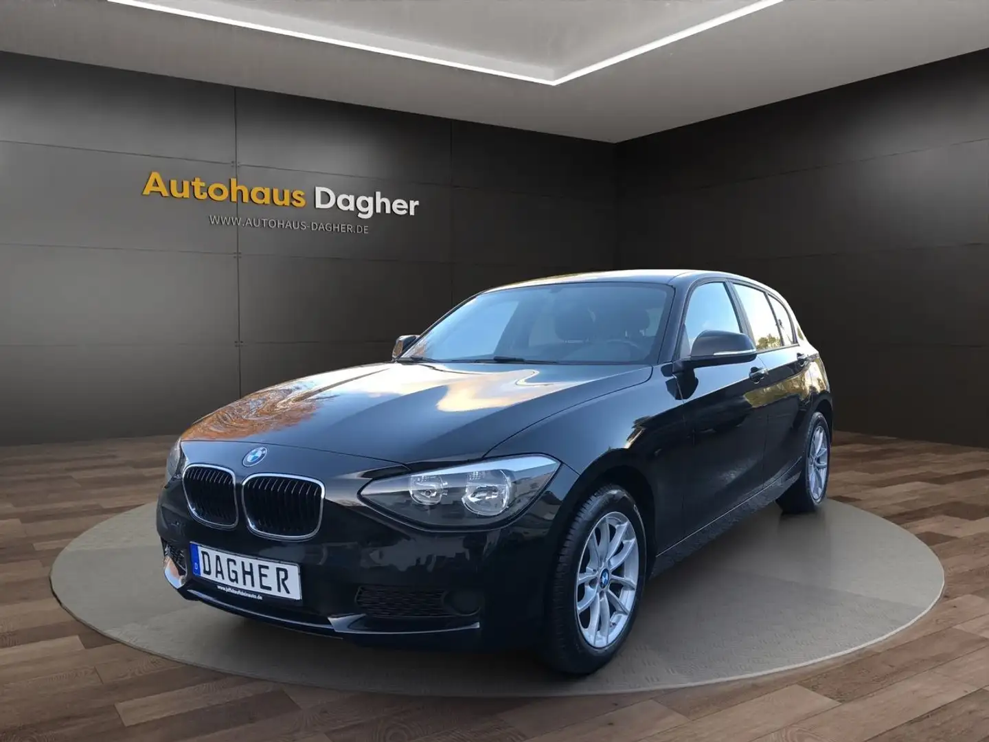 BMW 116 i Klimaanlage AHK Schwarz - 1