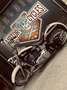 Harley-Davidson Softail Deluxe, Chicano „El Pablo“ Alb - thumbnail 7