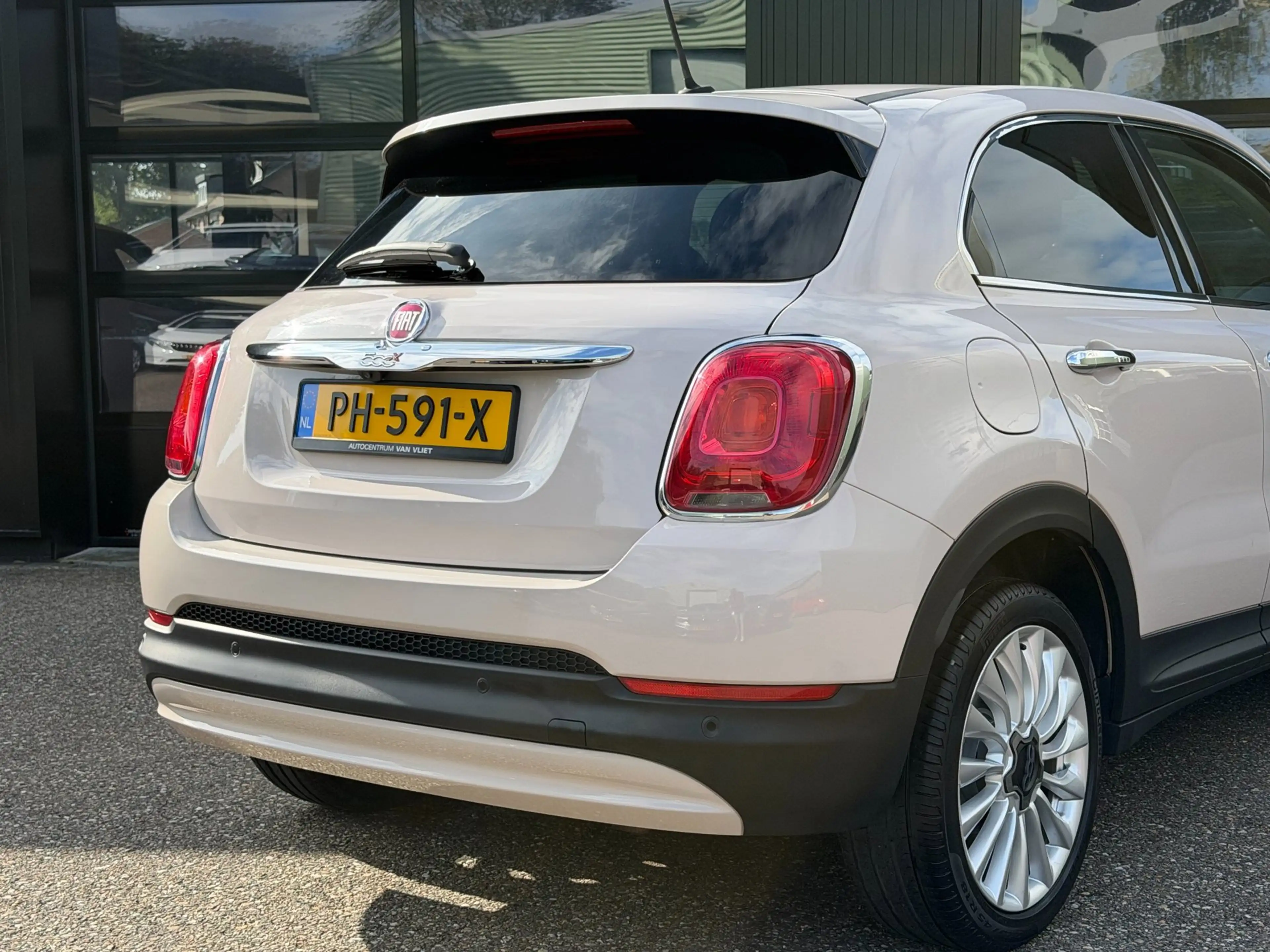 Fiat 500X Cross 1.4 Turbo MultiAir CrossPlus Leer Camera — photo 4
