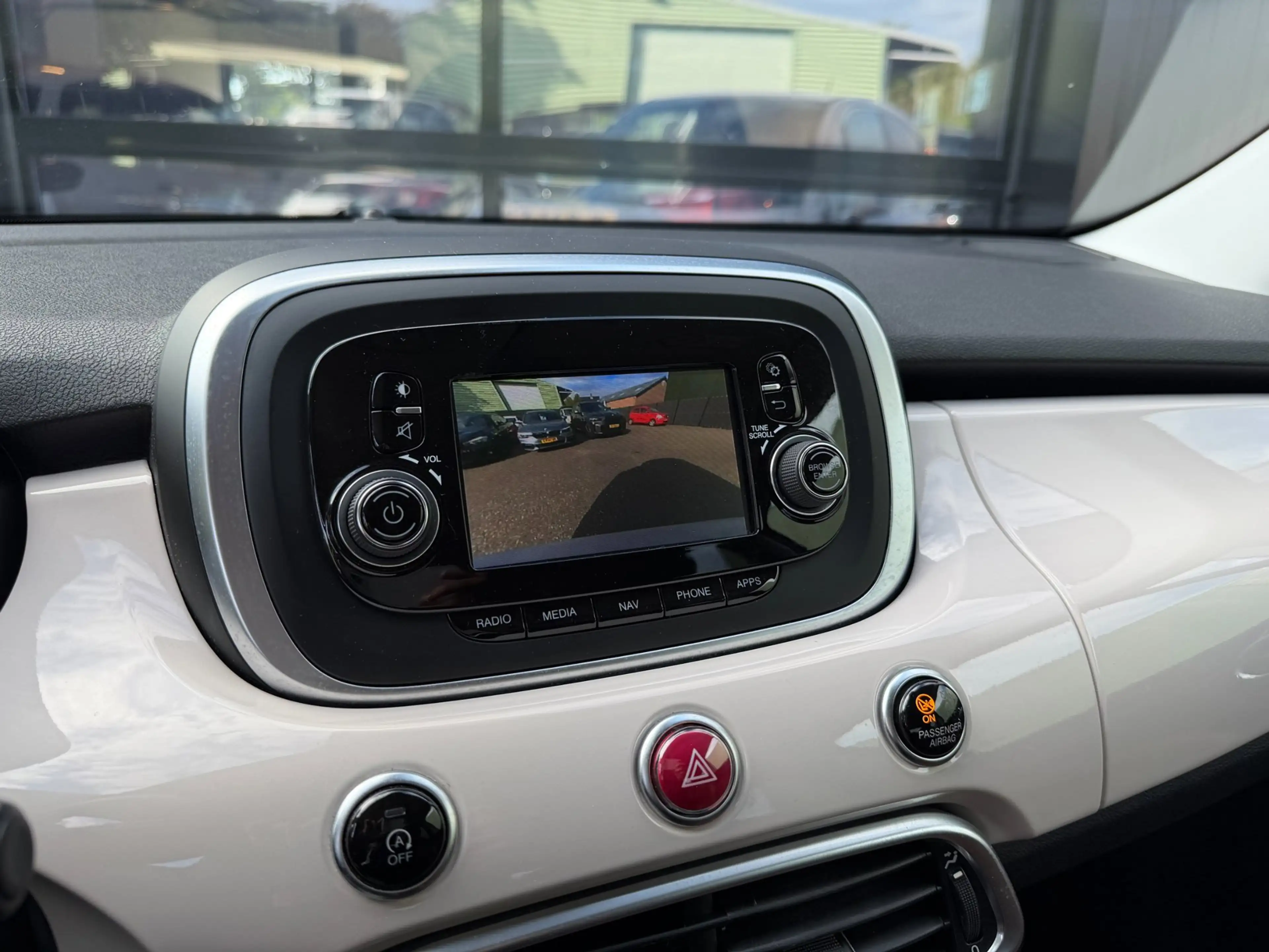 Fiat 500X Cross 1.4 Turbo MultiAir CrossPlus Leer Camera — photo 10