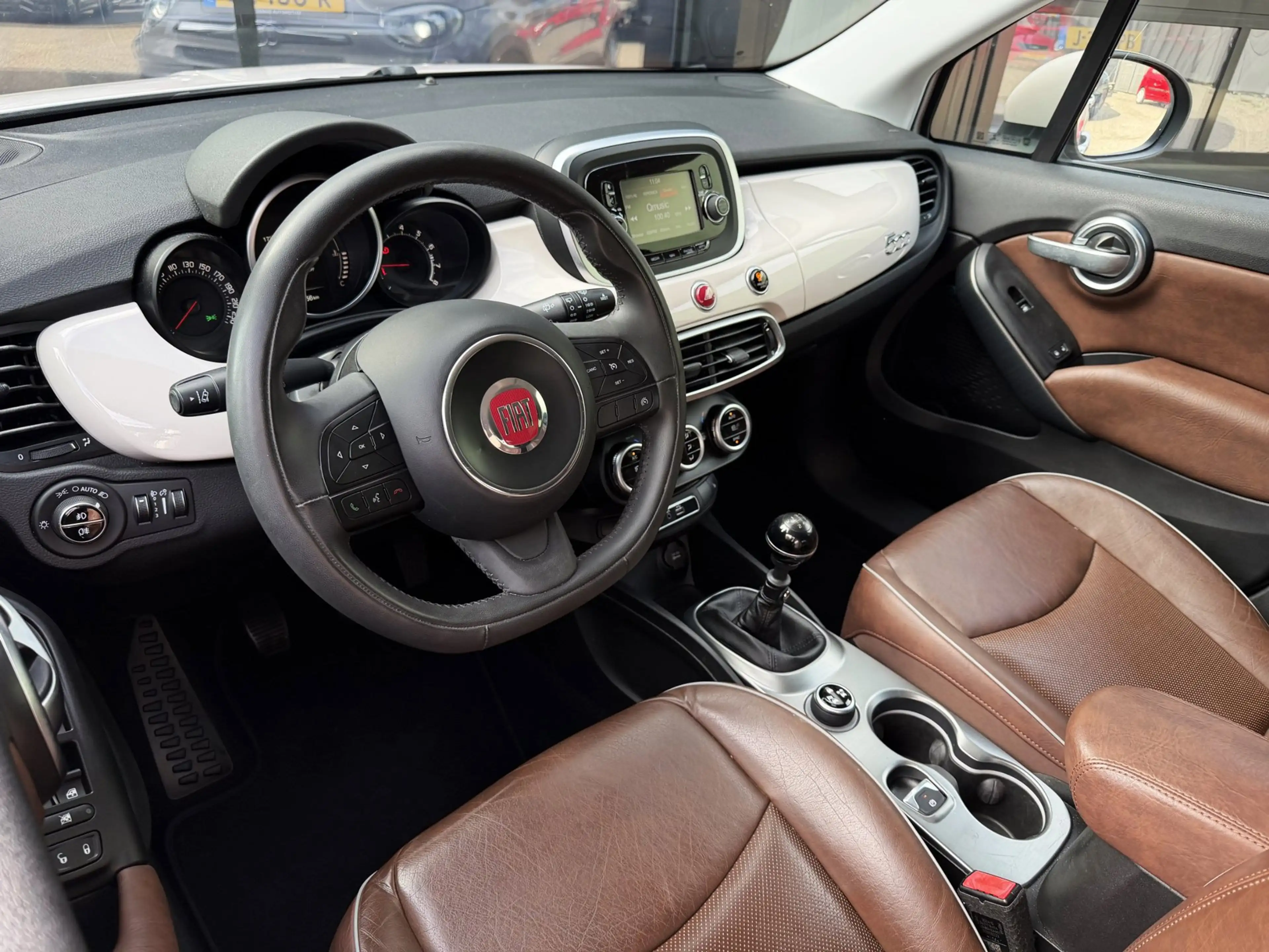 Fiat 500X Cross 1.4 Turbo MultiAir CrossPlus Leer Camera — photo 8