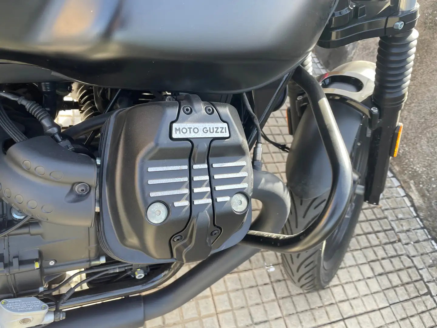 Moto Guzzi V 7 V7 stone2023 Negru - 2